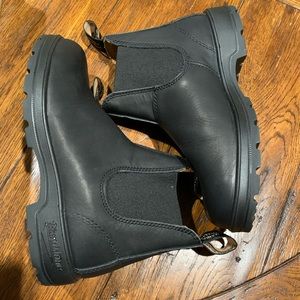 558 WOMEN'S CLASSICS CHELSEA BLUNDSTONE